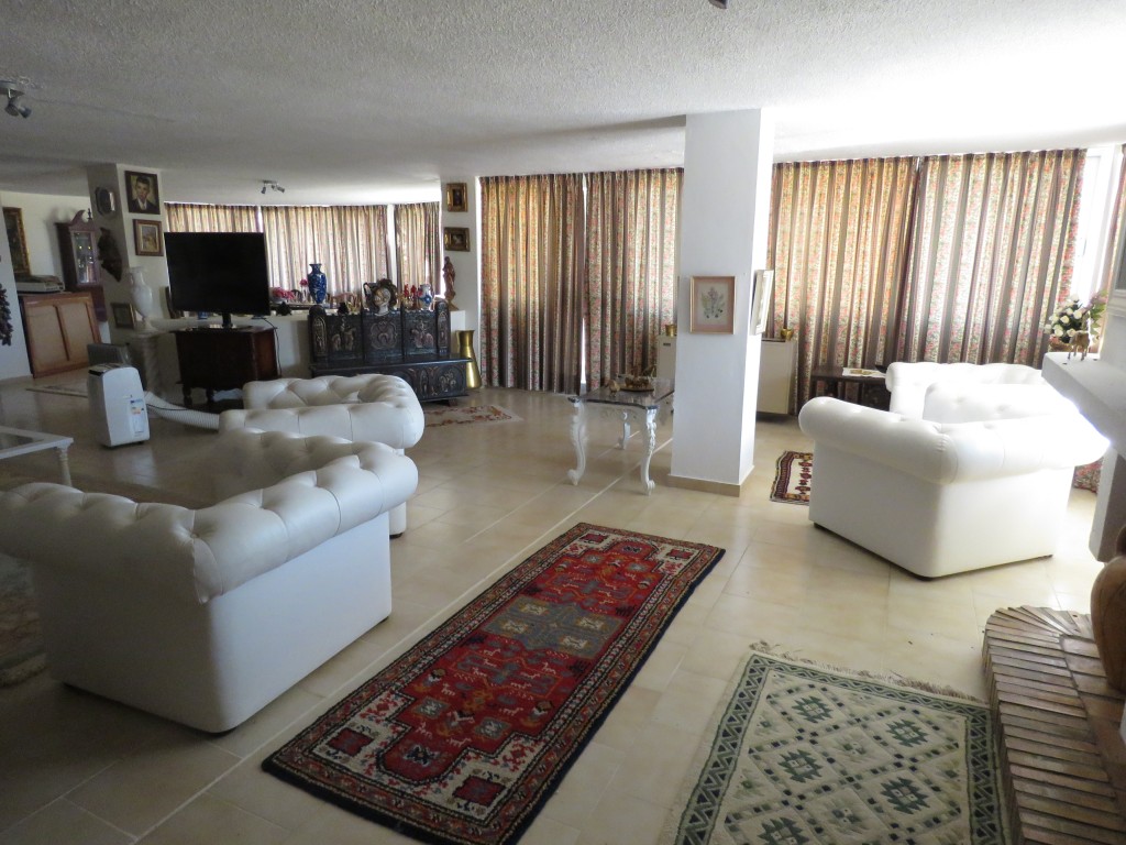 2 Bed, 2 Bath, HouseFor Sale, San Pedro de Alcantara, Malaga