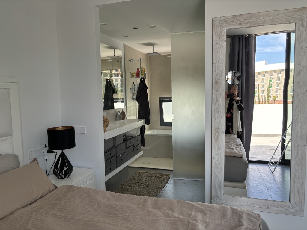 2 Bed, 2 Bath, ApartmentFor Sale, Benalmadena, Malaga 2 Bed, 2 Bath, ApartmentFor Sale, Benalmadena, Malaga