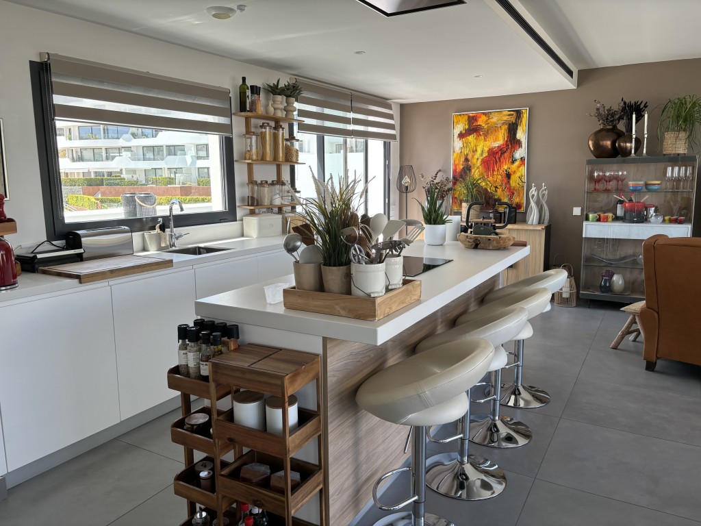 2 Bed, 2 Bath, ApartmentFor Sale, Benalmadena, Malaga 2 Bed, 2 Bath, ApartmentFor Sale, Benalmadena, Malaga