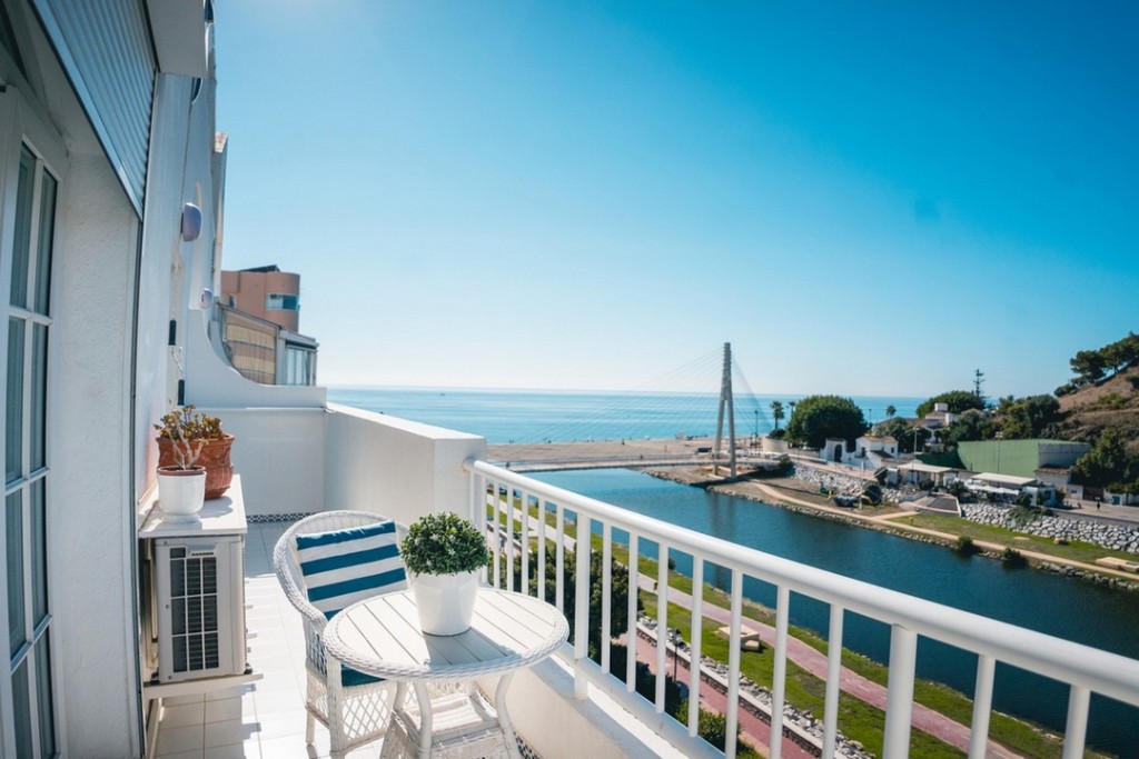 4 Bed, 3 Bath, ApartmentFor Sale, Fuengirola, Malaga