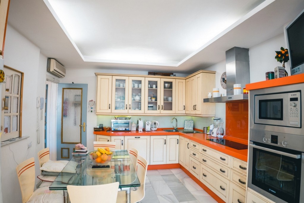 4 Bed, 3 Bath, ApartmentFor Sale, Fuengirola, Malaga