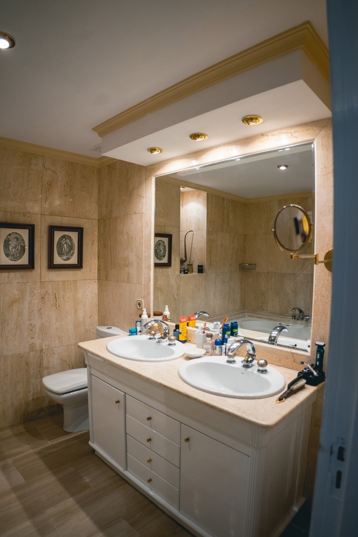 4 Bed, 3 Bath, ApartmentFor Sale, Fuengirola, Malaga