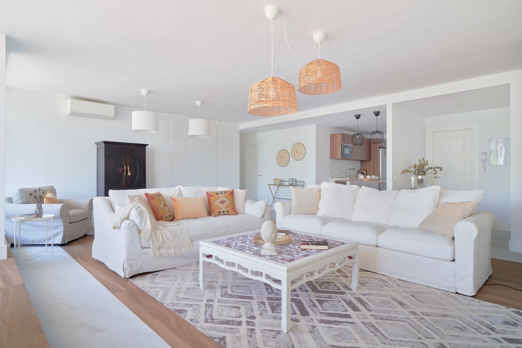 4 Bed, 4 Bath, ApartmentFor Sale, Malaga, Malaga