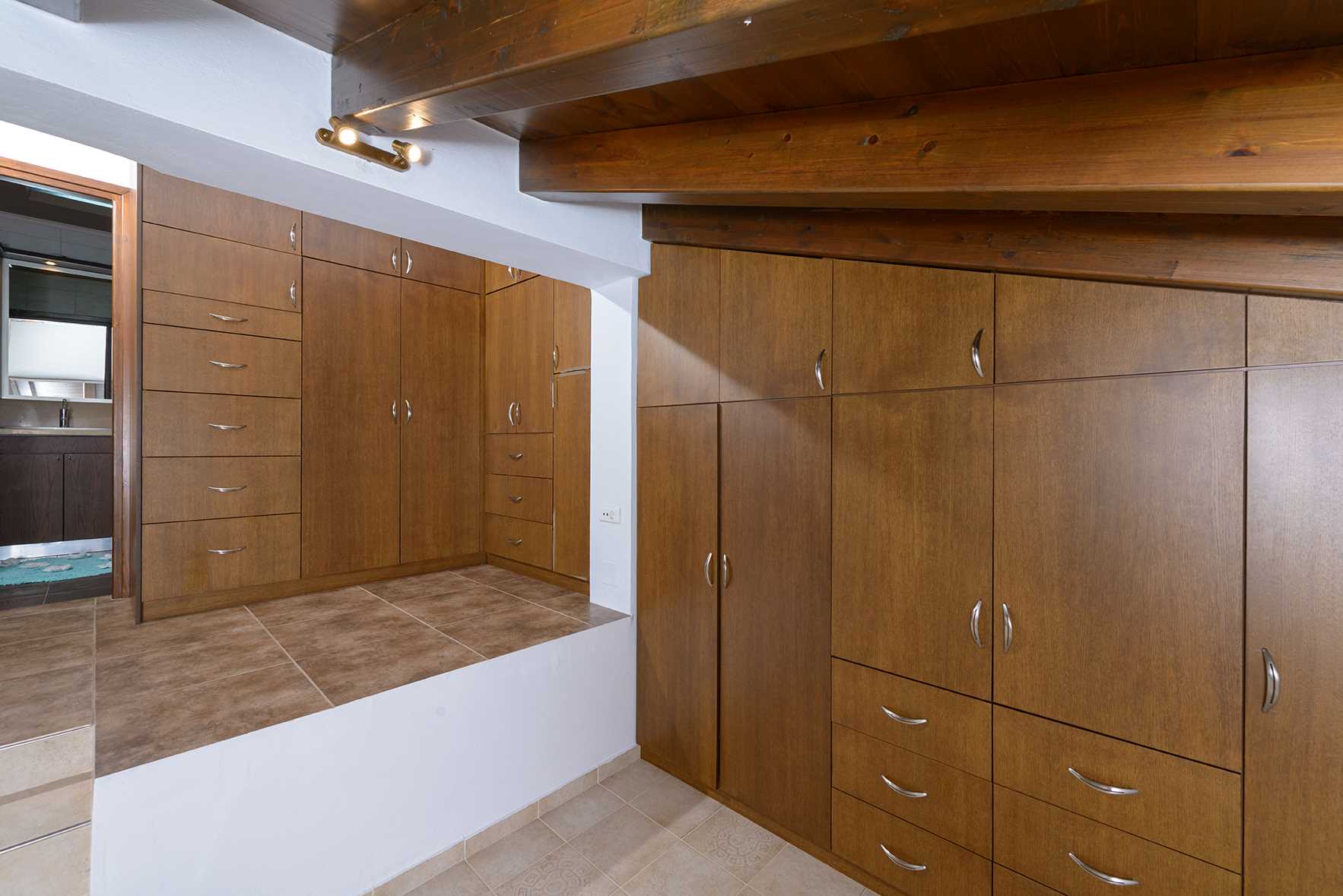 3 Bed, 2 Bath, HouseFor Sale, Heraklion, Crete