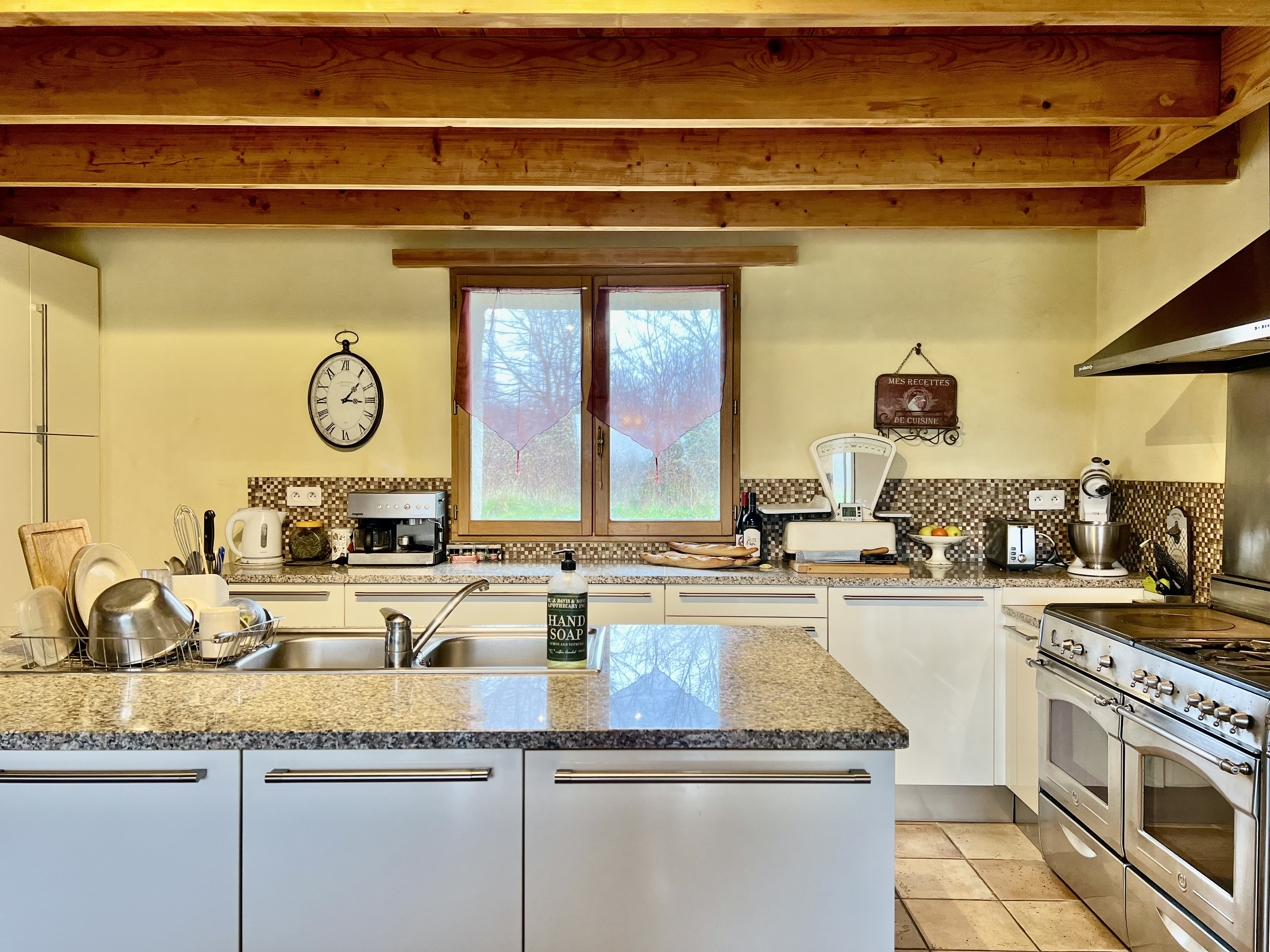 9 Bed, 4 Bath, HouseFor Sale, Pineuilh, Gironde, Aquitaine, 33220