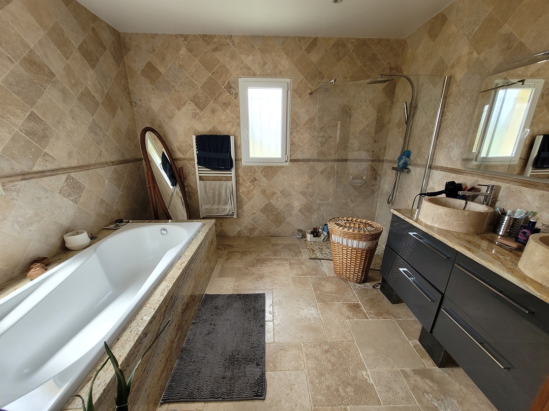 4 Bed, 2 Bath, HouseFor Sale, Saint Genies De Fontedit, Herault, Languedoc-Roussillon, 34480