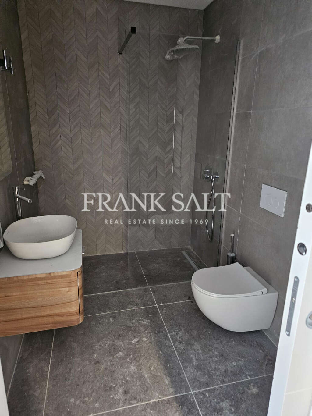 1 Bed, ApartmentFor Sale, The Shoreline at Smart City, Malta