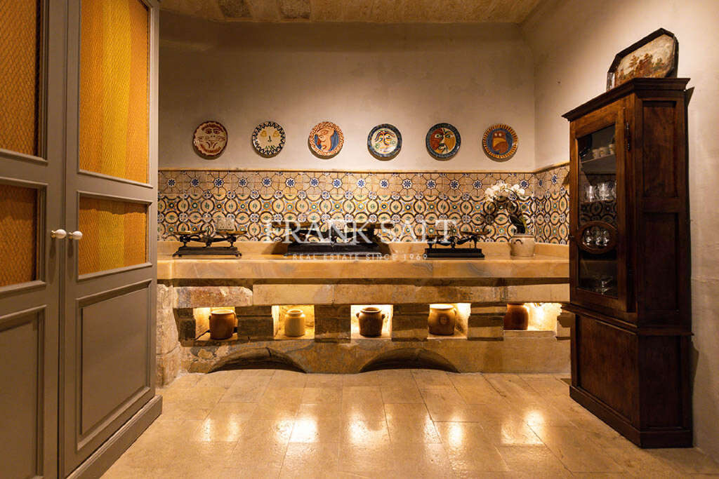 5 Bed, HouseFor Sale, Valletta, Malta