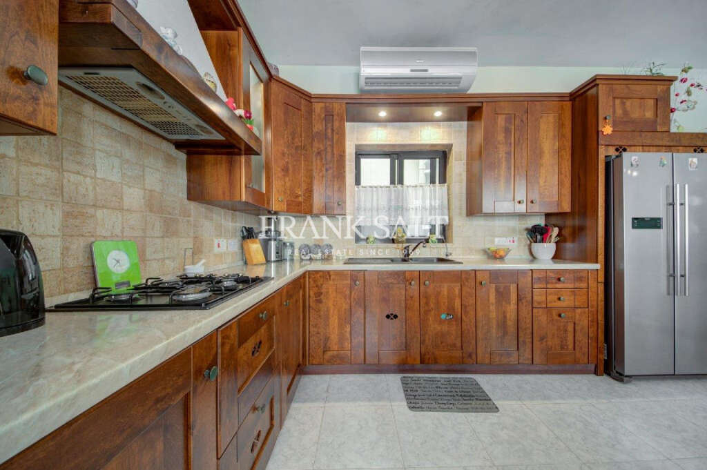 3 Bed, ApartmentFor Sale, Marsascala, Malta