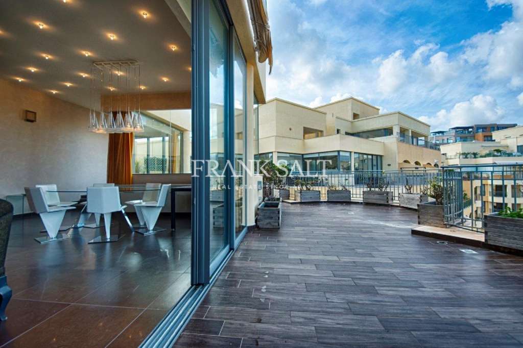 3 Bed, ApartmentFor Sale, Portomaso, Malta