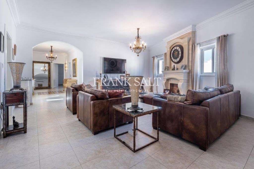 3 Bed, ApartmentFor Sale, San Pawl tat-Targa, Malta