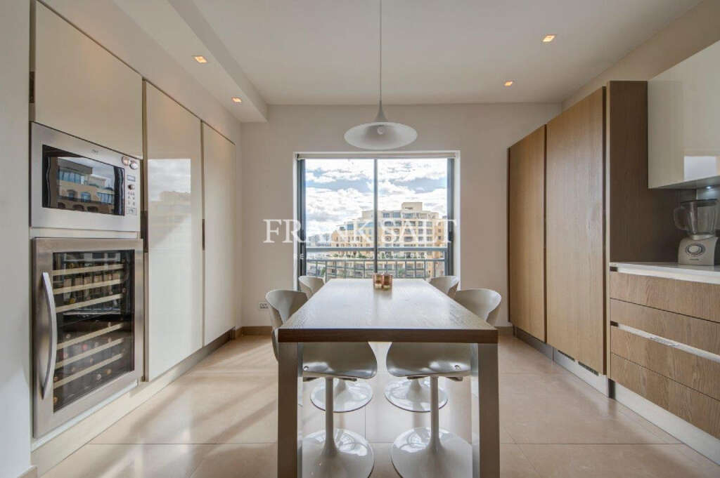 3 Bed, ApartmentFor Sale, Portomaso, Malta