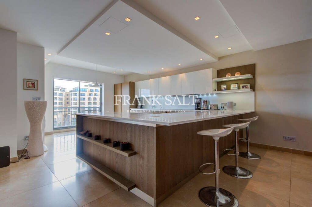 3 Bed, ApartmentFor Sale, Portomaso, Malta