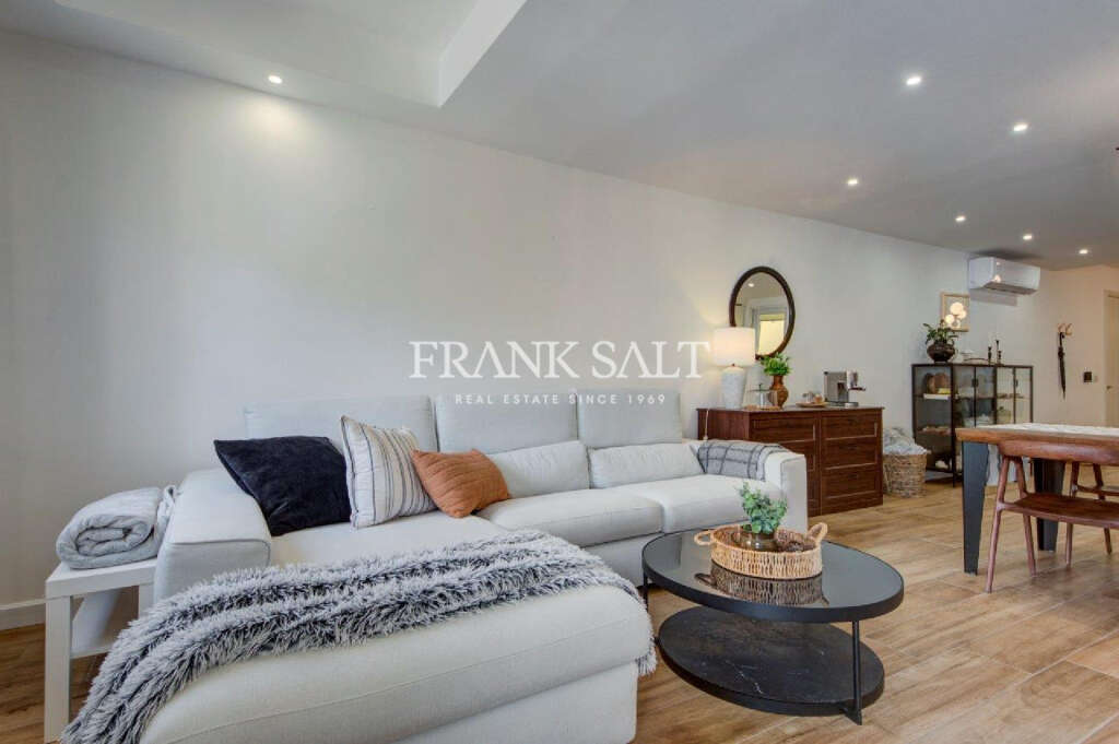 3 Bed, ApartmentFor Sale, Iz-Zebbug, Gozo