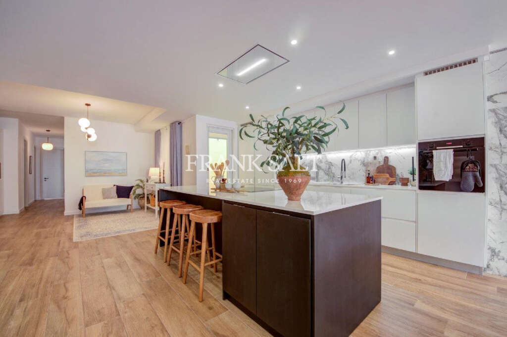 3 Bed, ApartmentFor Sale, Iz-Zebbug, Gozo