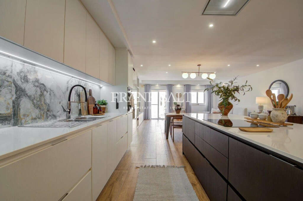 3 Bed, ApartmentFor Sale, Iz-Zebbug, Gozo