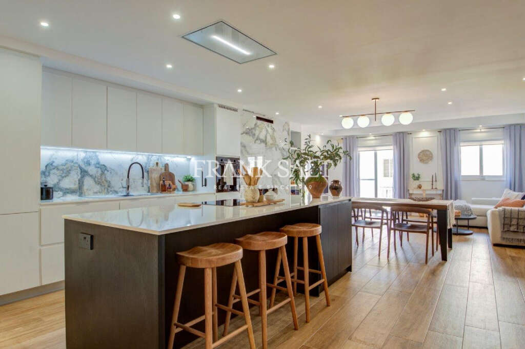 3 Bed, ApartmentFor Sale, Iz-Zebbug, Gozo