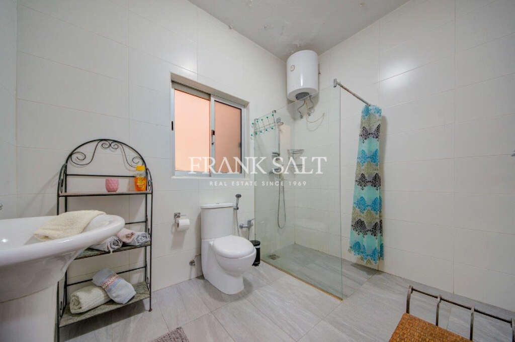 3 Bed, ApartmentFor Sale, Marsascala, Malta