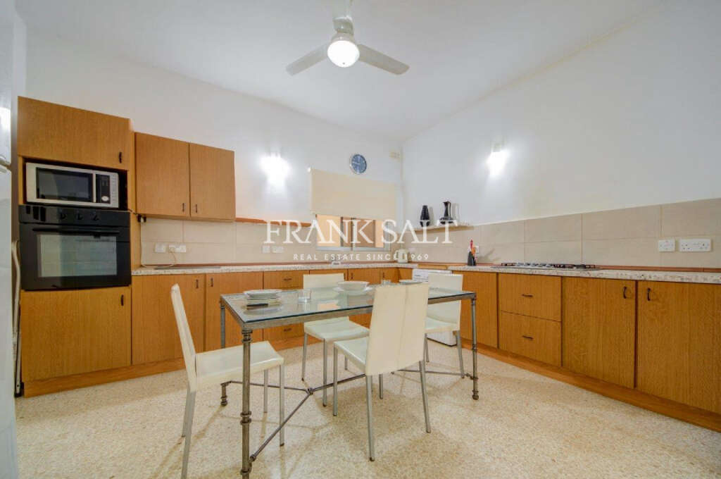 3 Bed, ApartmentFor Sale, Marsascala, Malta