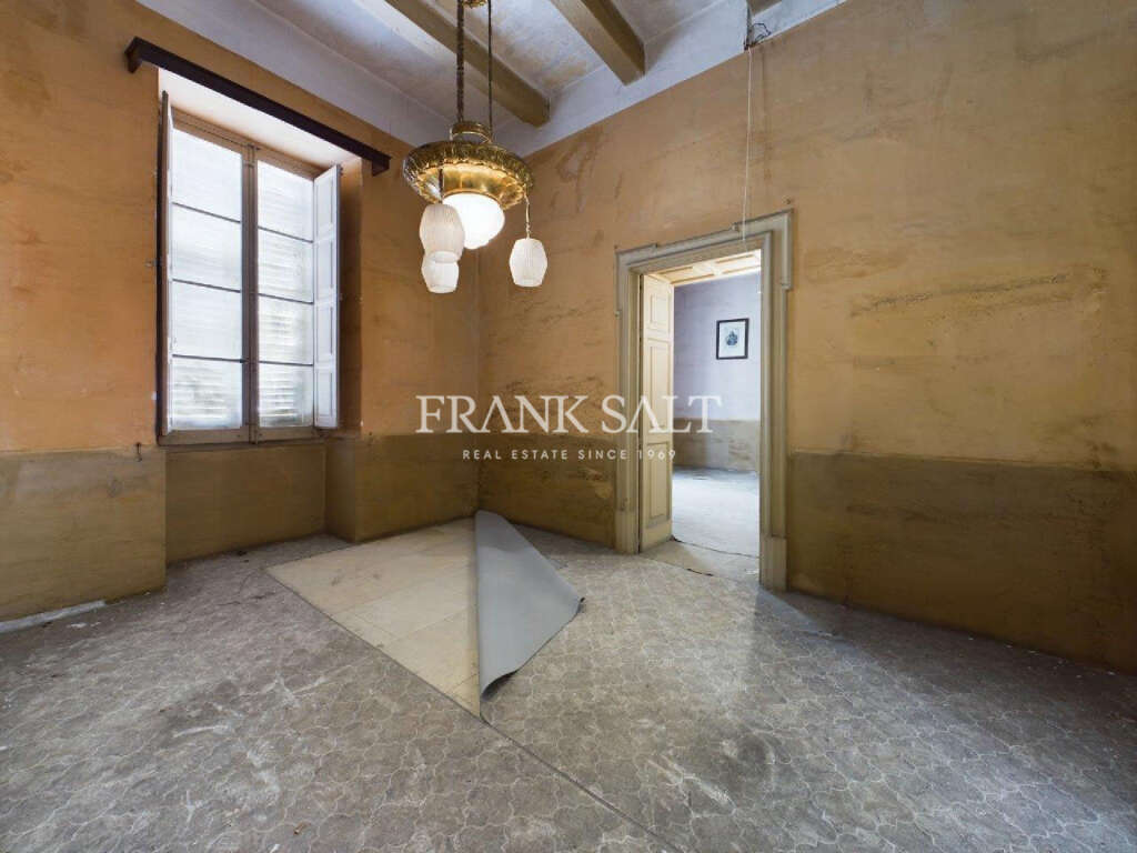 HouseFor Sale, Floriana, Malta