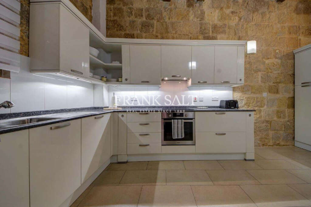 2 Bed, HouseFor Sale, Senglea, Malta