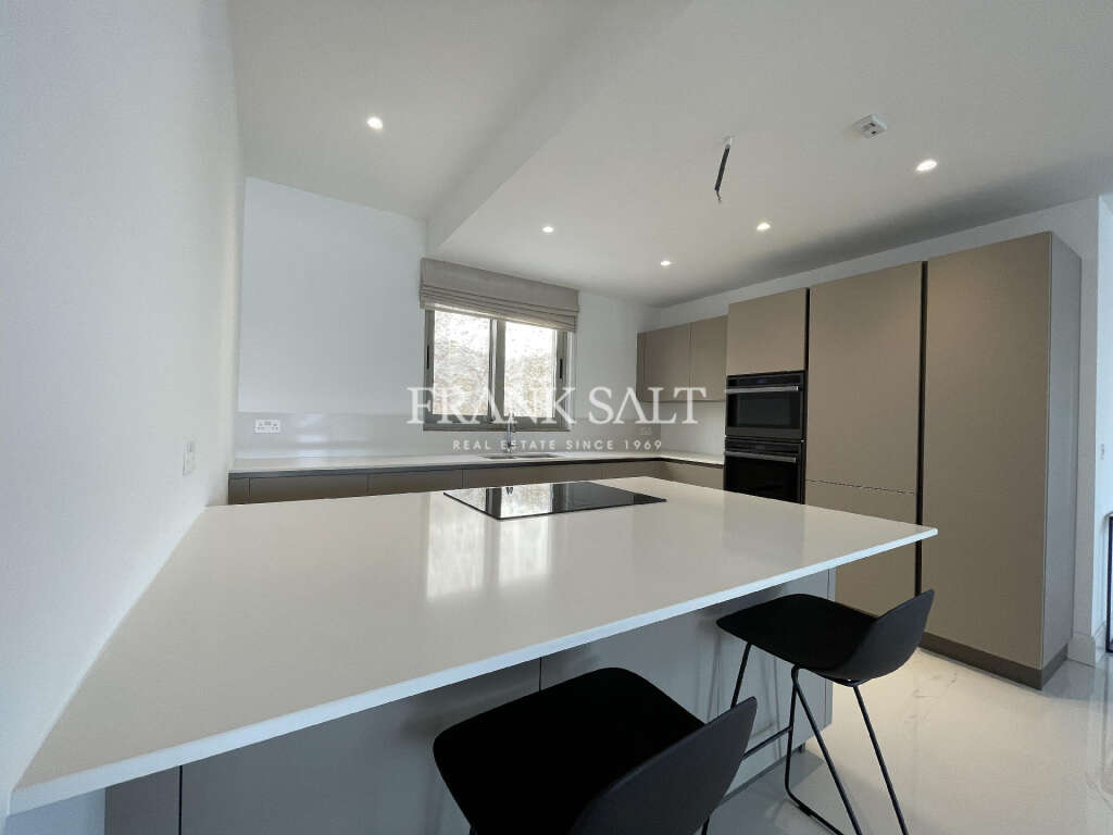 2 Bed, ApartmentFor Sale, Portomaso Laguna, Malta