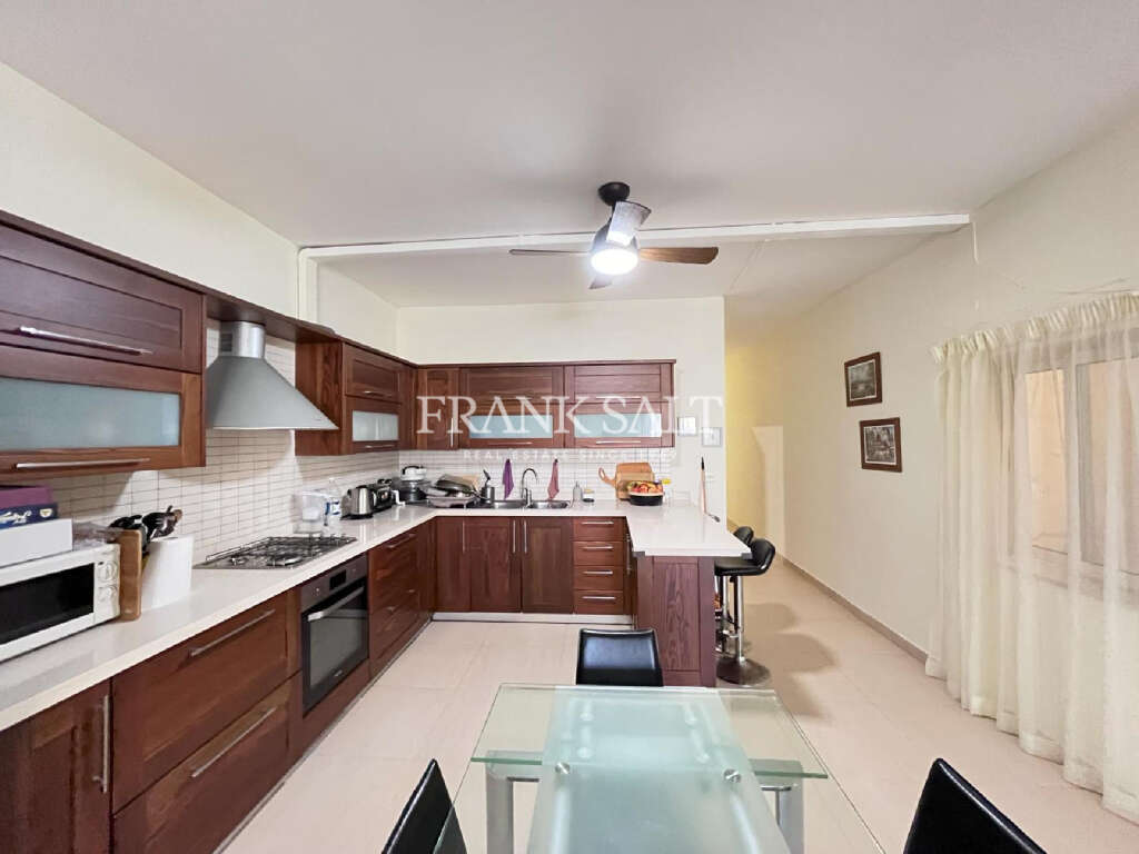 3 Bed, ApartmentFor Sale, Marsalforn, Gozo