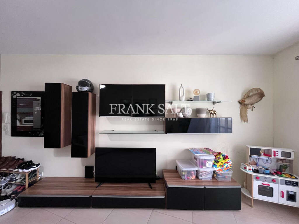 3 Bed, ApartmentFor Sale, Marsalforn, Gozo