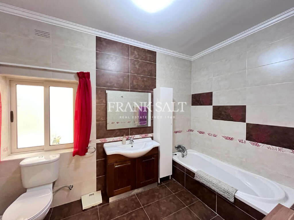 3 Bed, ApartmentFor Sale, Marsalforn, Gozo