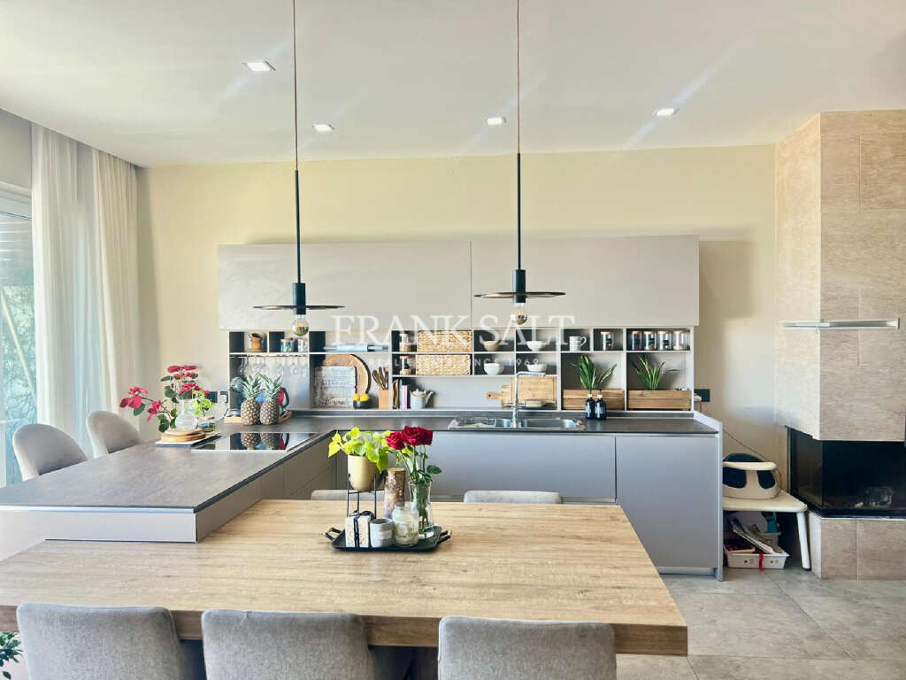 3 Bed, ApartmentFor Sale, Marsascala, Malta