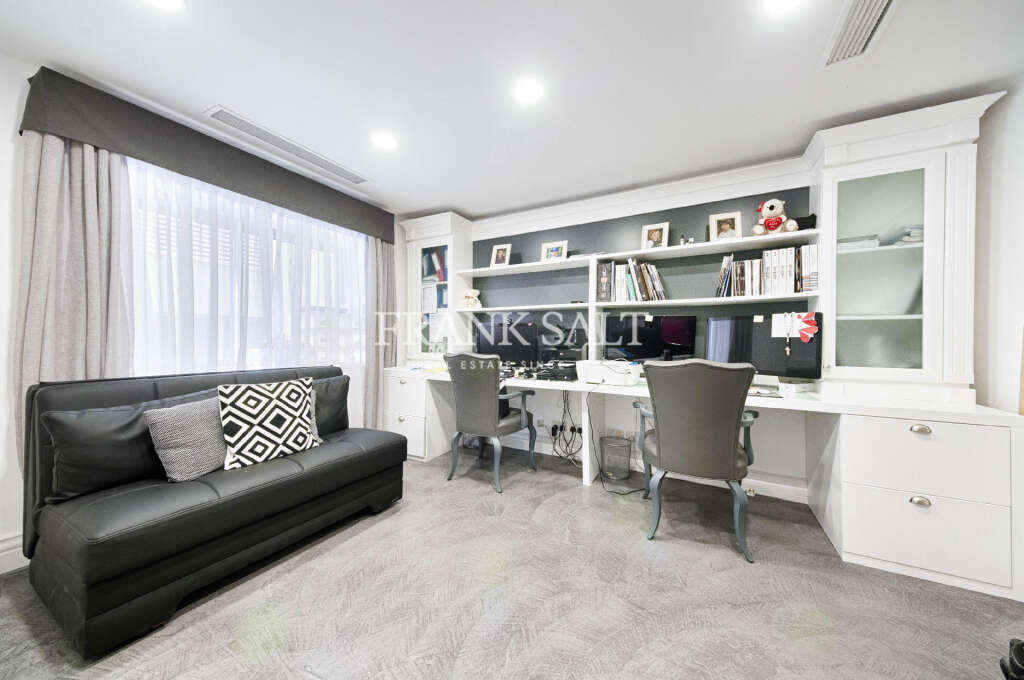 4 Bed, ApartmentFor Sale, Tigne Point, Malta