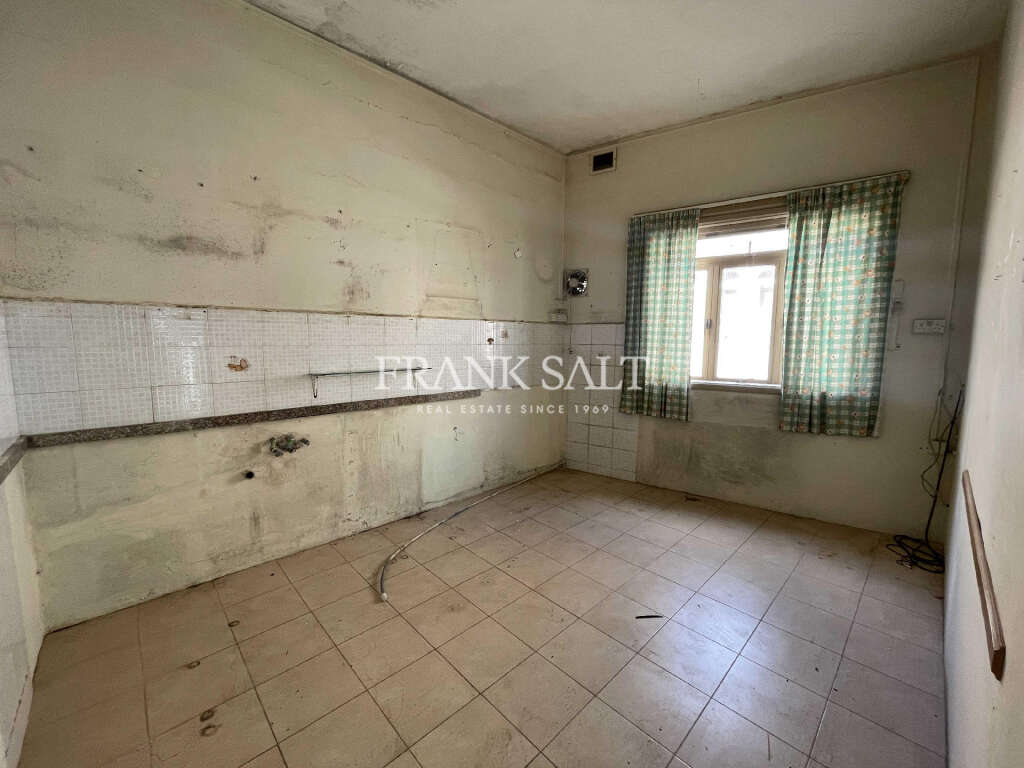 3 Bed, ApartmentFor Sale, Birzebbugia, Malta