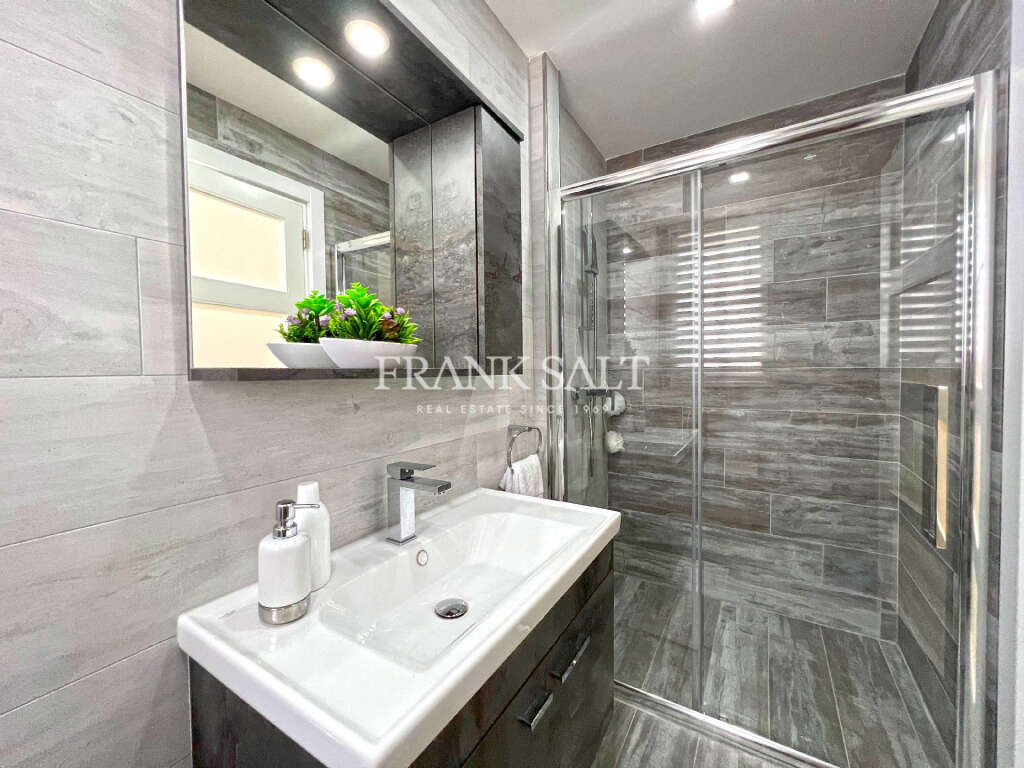 1 Bed, ApartmentFor Sale, Marsascala, Malta