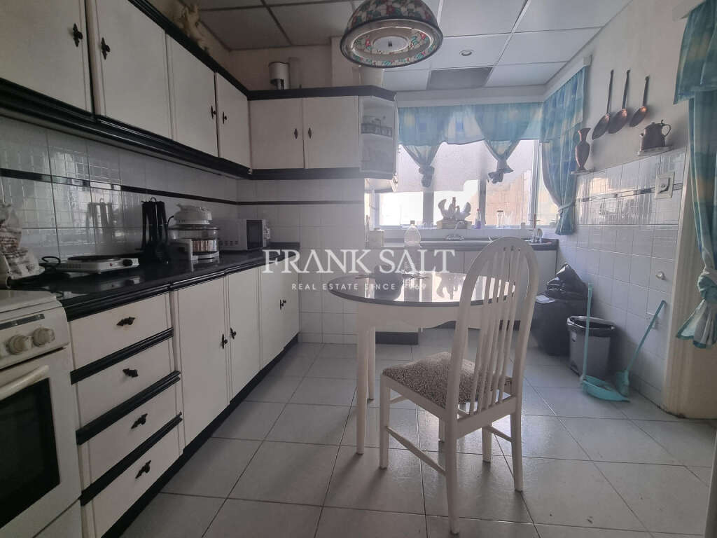 2 Bed, ApartmentFor Sale, Floriana, Malta