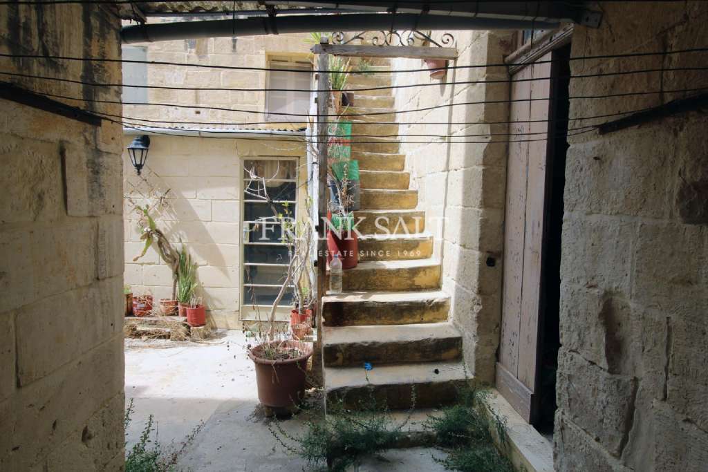 HouseFor Sale, Qormi, Malta