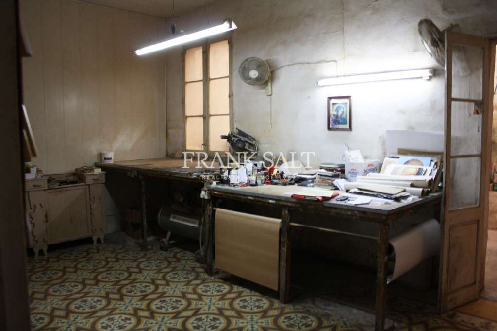 Commercial Property, For Sale