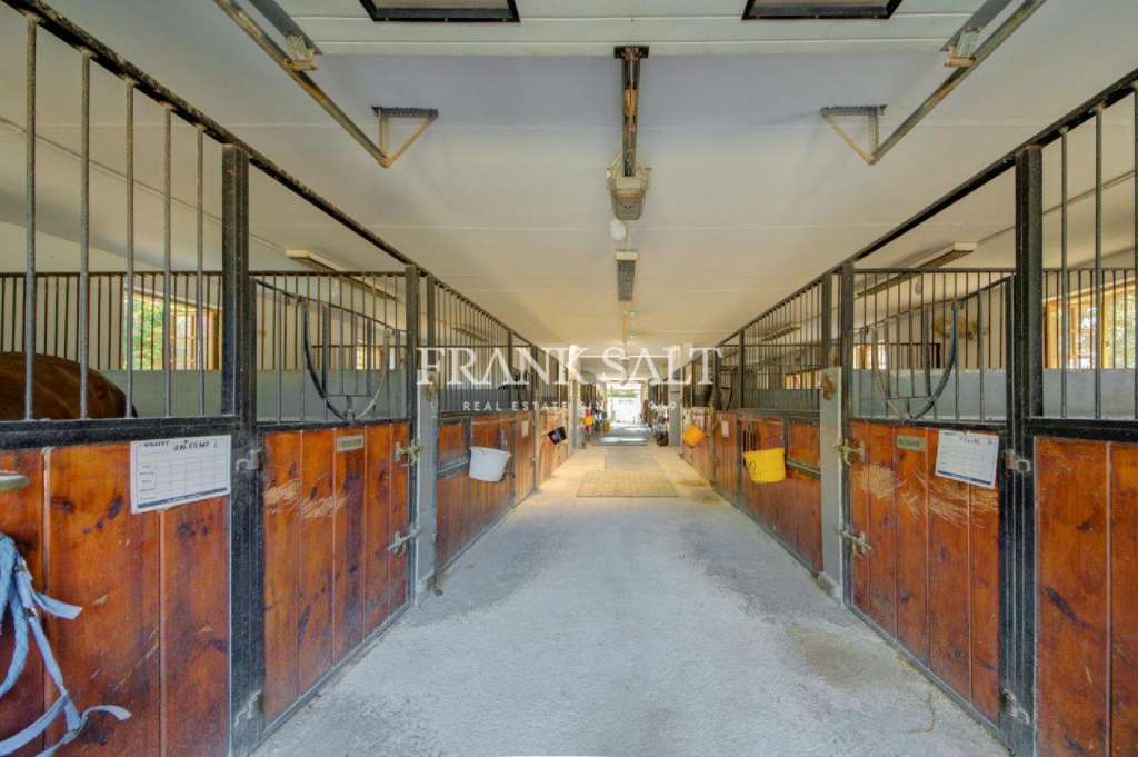 2 Bed, HouseFor Sale, Dingli, Malta