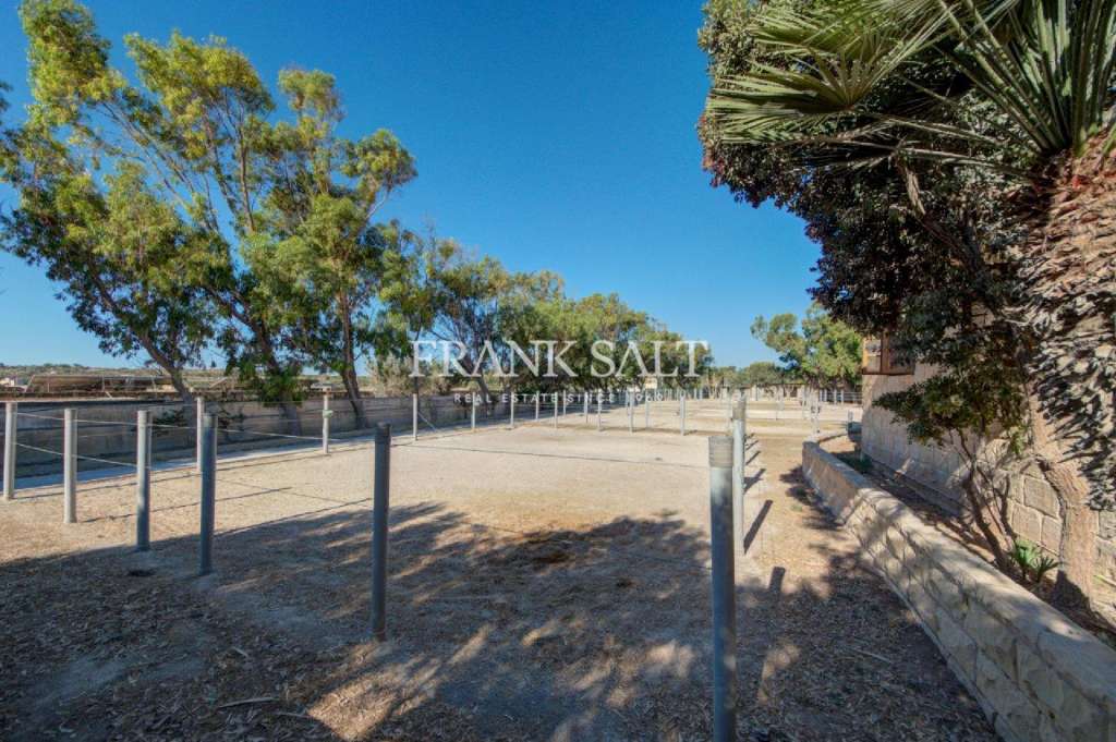 2 Bed, HouseFor Sale, Dingli, Malta