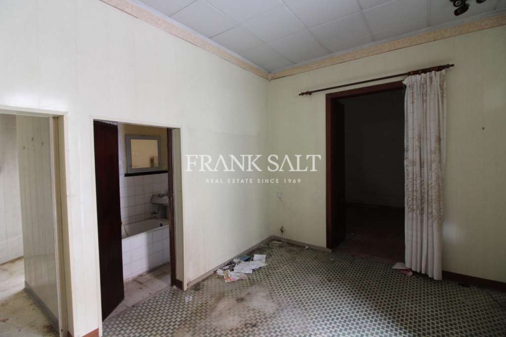 Commercial Property, For Sale