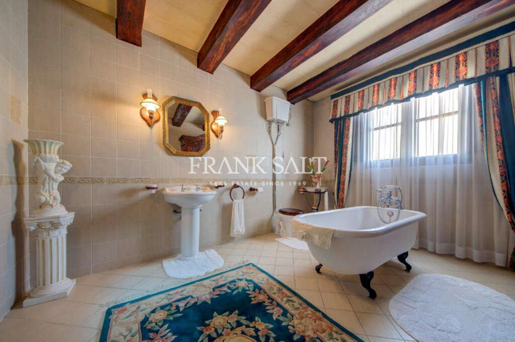 2 Bed, HouseFor Sale, Cospicua, Malta