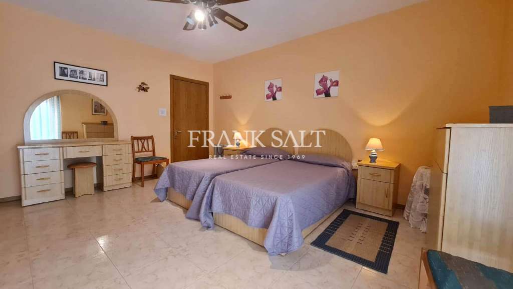 2 Bed, ApartmentFor Sale, Qawra, Malta