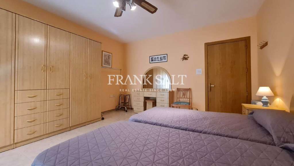 2 Bed, ApartmentFor Sale, Qawra, Malta