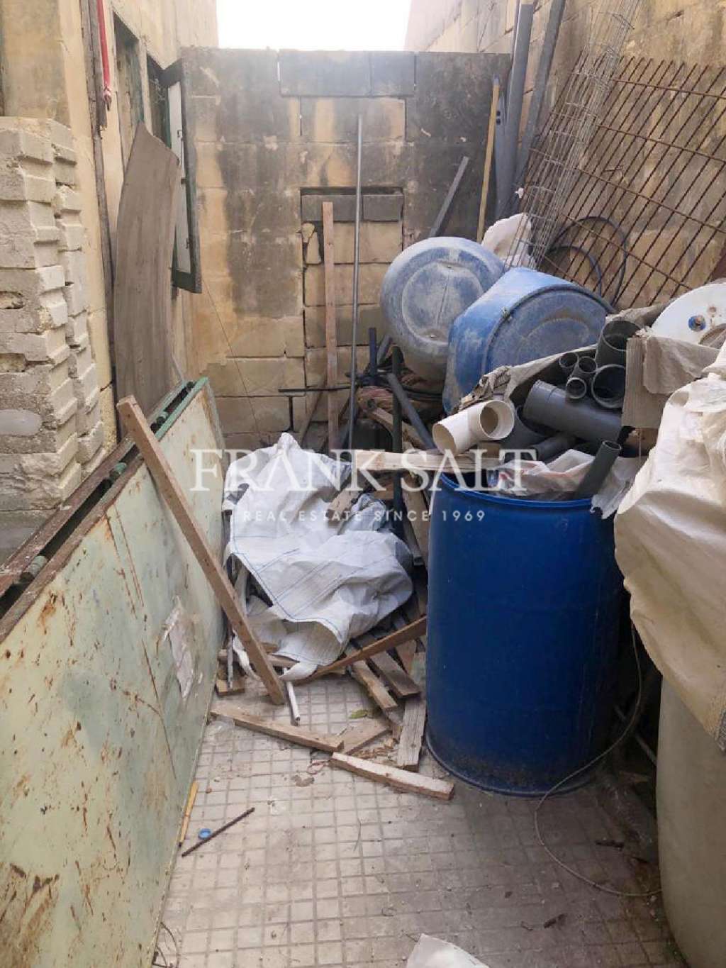 Commercial Property, For Sale