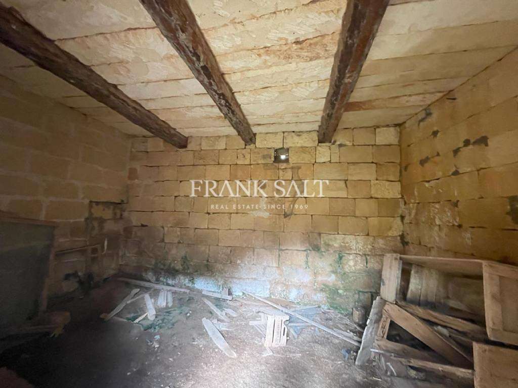 Commercial Property, For Sale