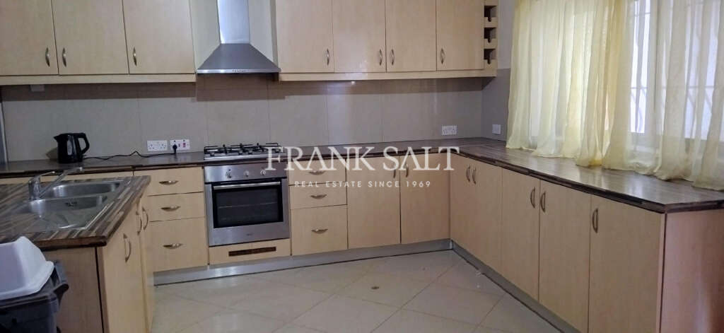 3 Bed, ApartmentFor Sale, Qawra, Malta