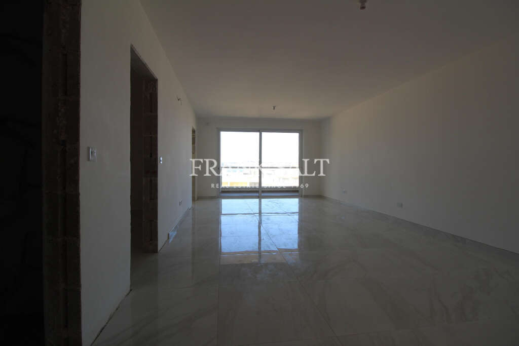 2 Bed, ApartmentFor Sale, Qawra, Malta