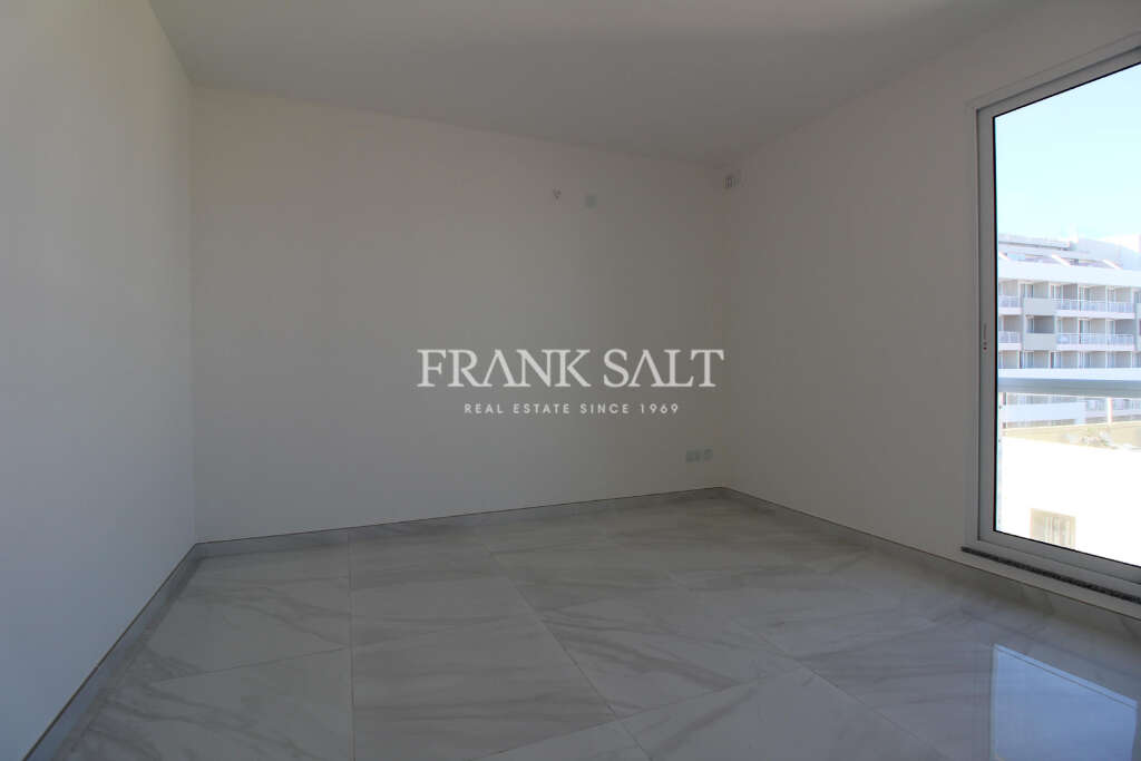 2 Bed, ApartmentFor Sale, Qawra, Malta