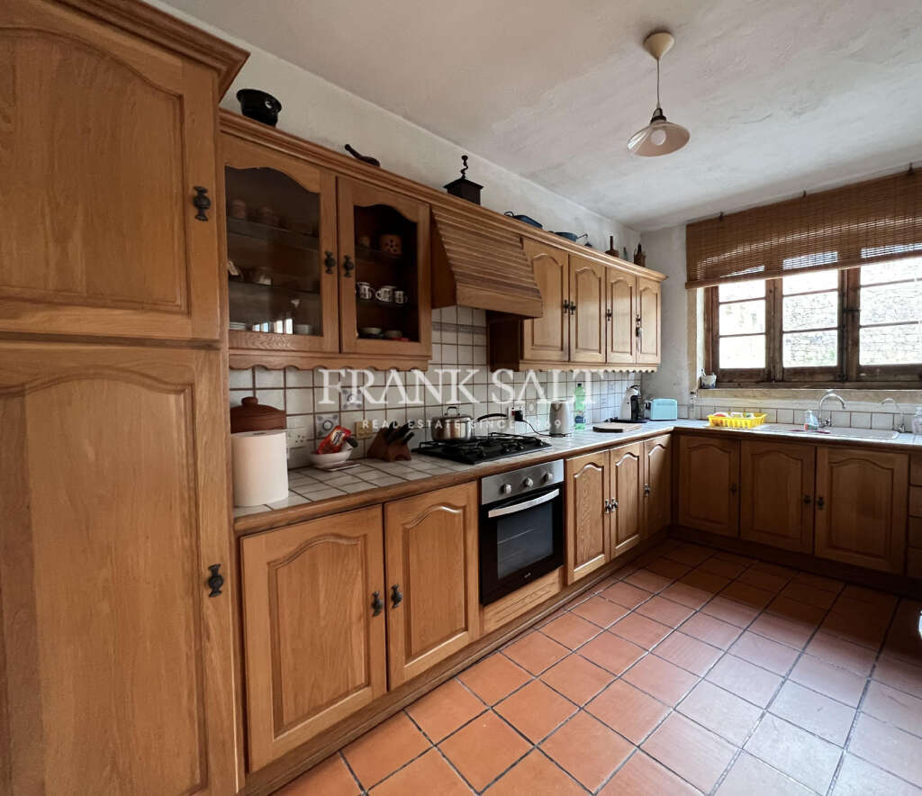 4 Bed, HouseFor Sale, Qormi, Malta