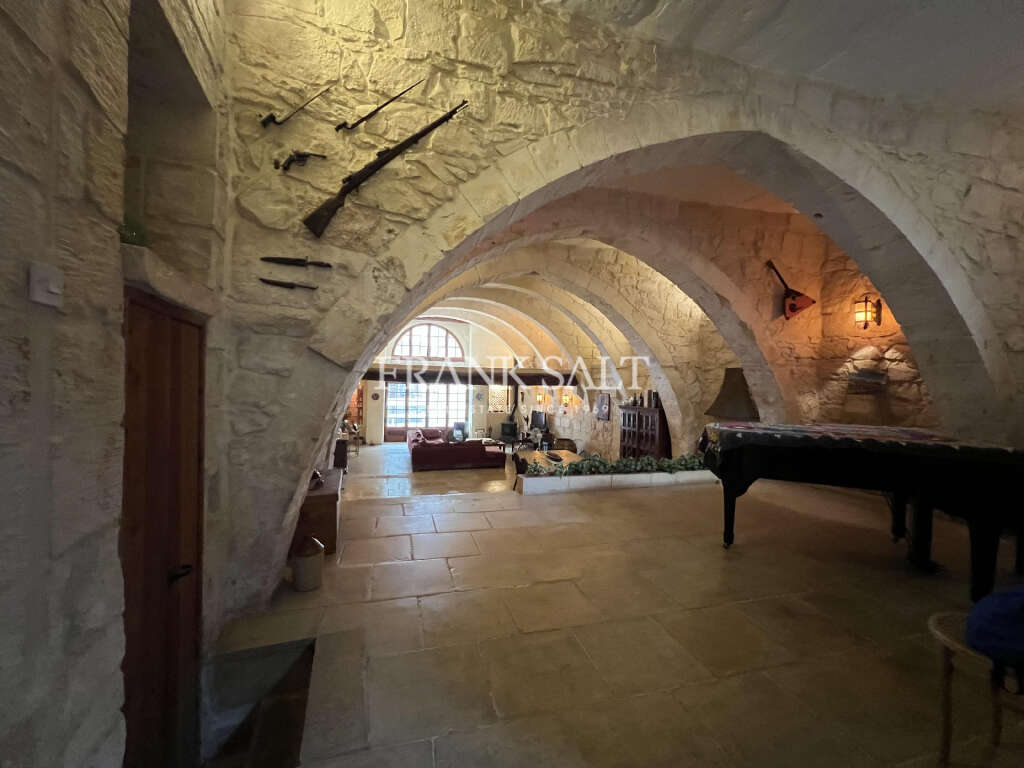 4 Bed, HouseFor Sale, Qormi, Malta