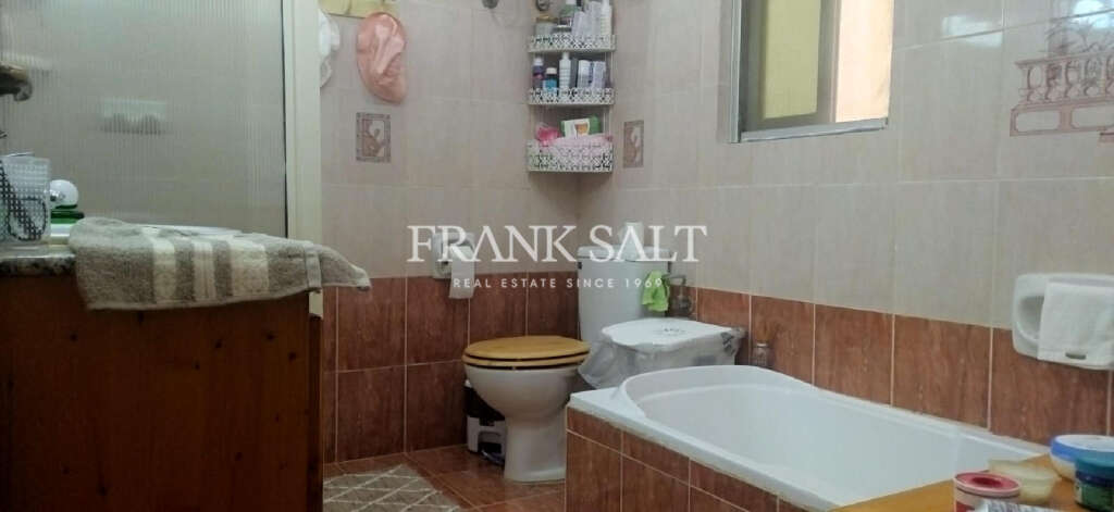 2 Bed, ApartmentFor Sale, Xemxija, Malta